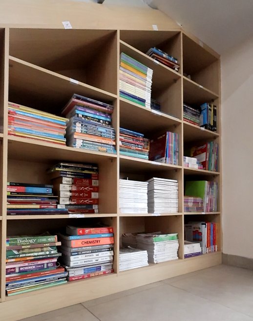 Library & Reading Hub 6