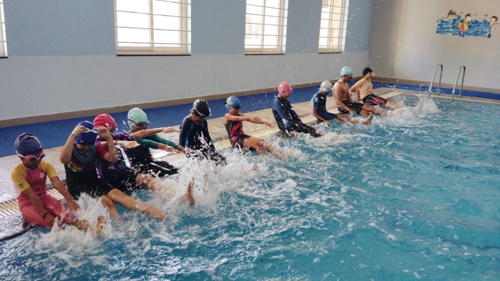 Swimming - SPLASH AND DASH 3
